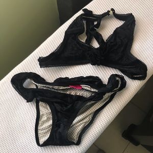Betsey Johnson Black bikini size Medium